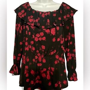 Womens top Michael Michael Kors M can be worn off shoulder